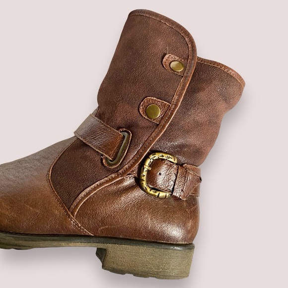 Baretraps Select Brown Leather Ankle Boots w/Belt Detail & Faux Fur Lining SZ 9 - Picture 10 of 12